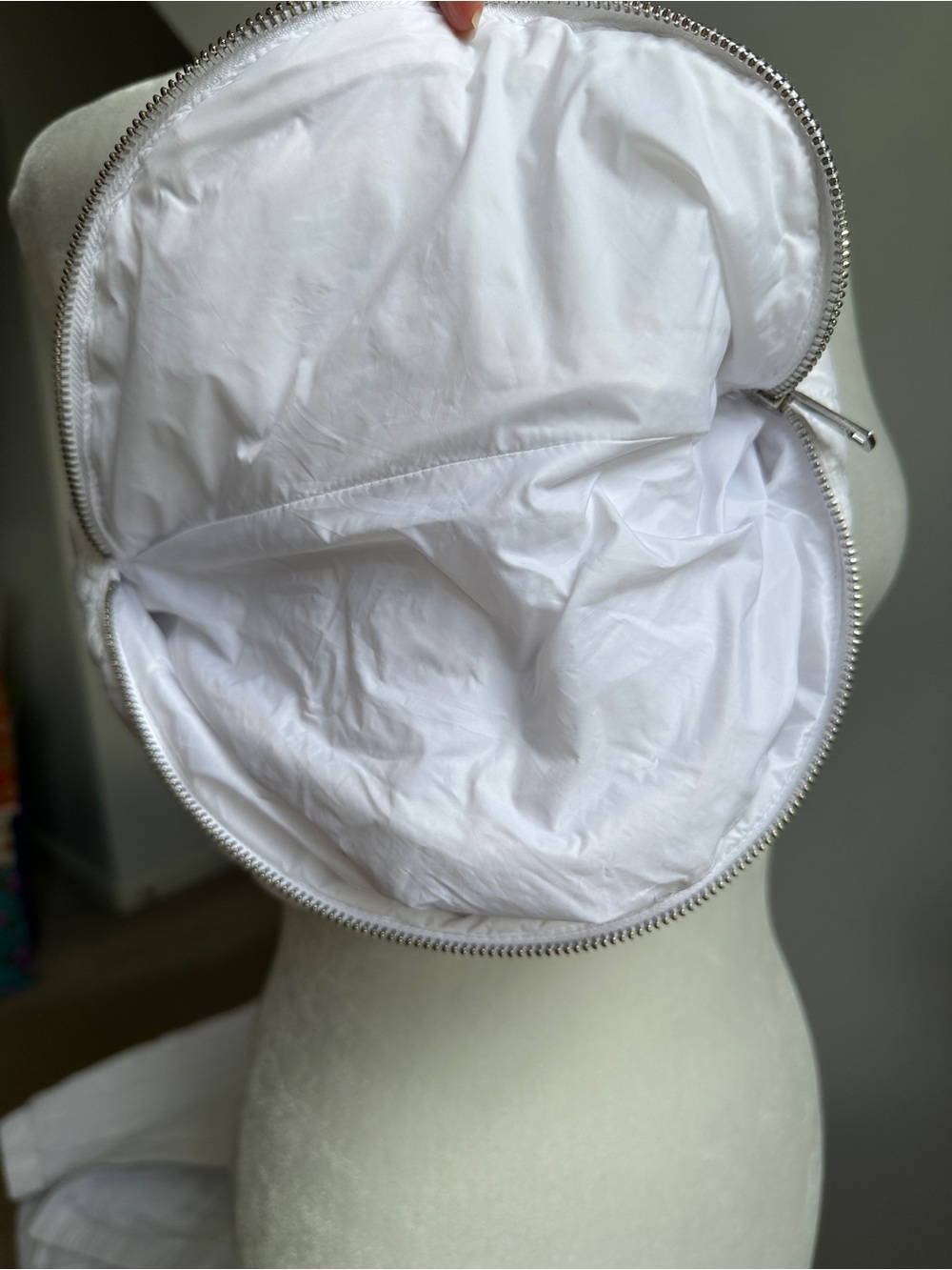 DKNY White Quilted Bomber Jacket with Logo Crossbody - Picture 12 of 12